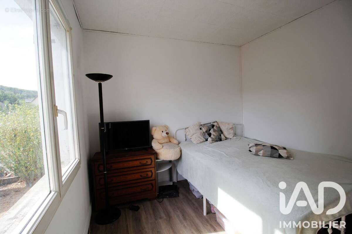 Photo 9