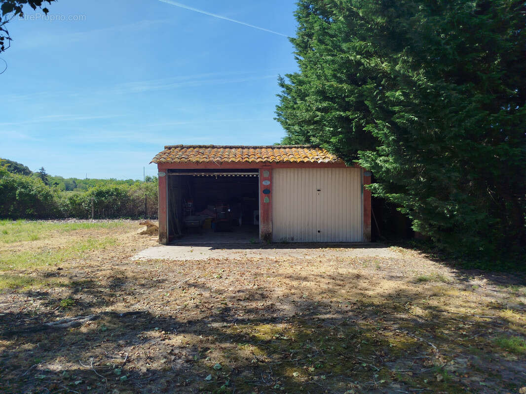 Maison à MASSUGAS