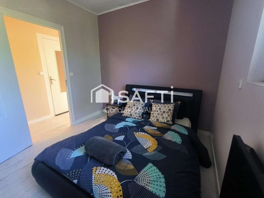 Photo 9 - Maison à ROULLET-SAINT-ESTEPHE