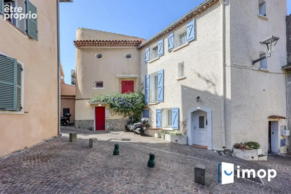 Maison de ville avec extérieur - photo 10