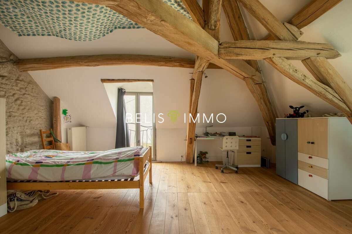 Maison à MONTLOUIS-SUR-LOIRE