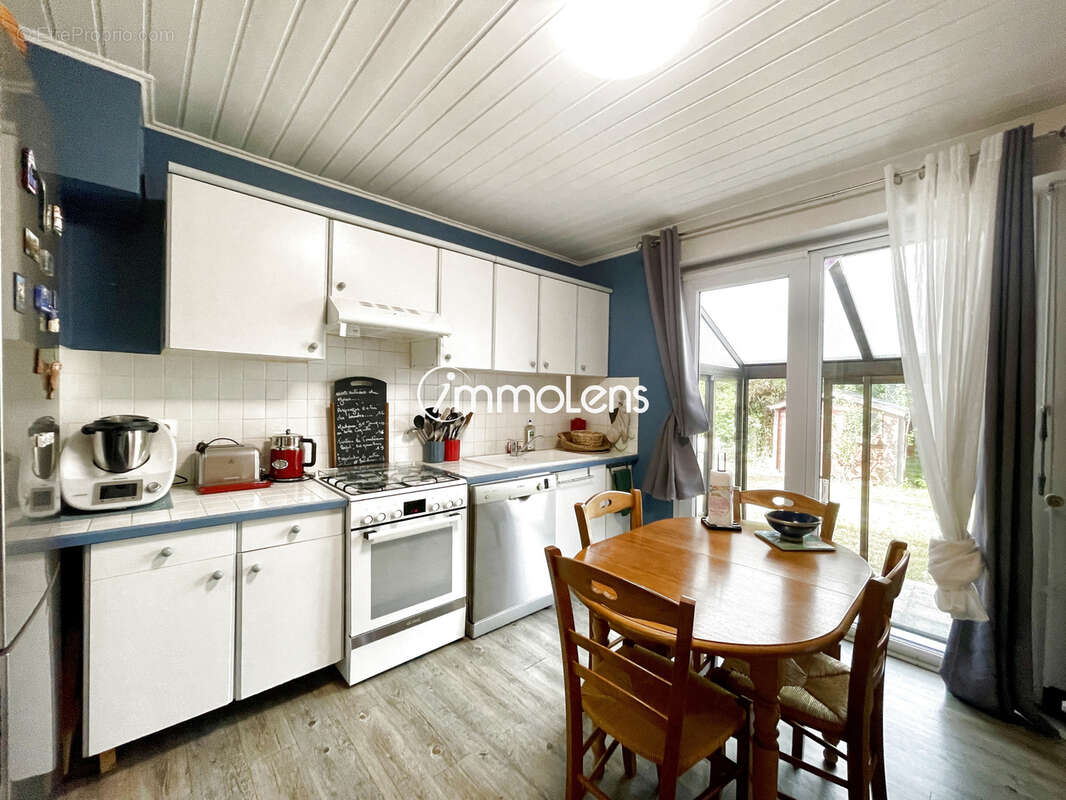 ANNAY - Maison 5 chambres - semi plain pied- jardin - sous-sol - garage - photo 11