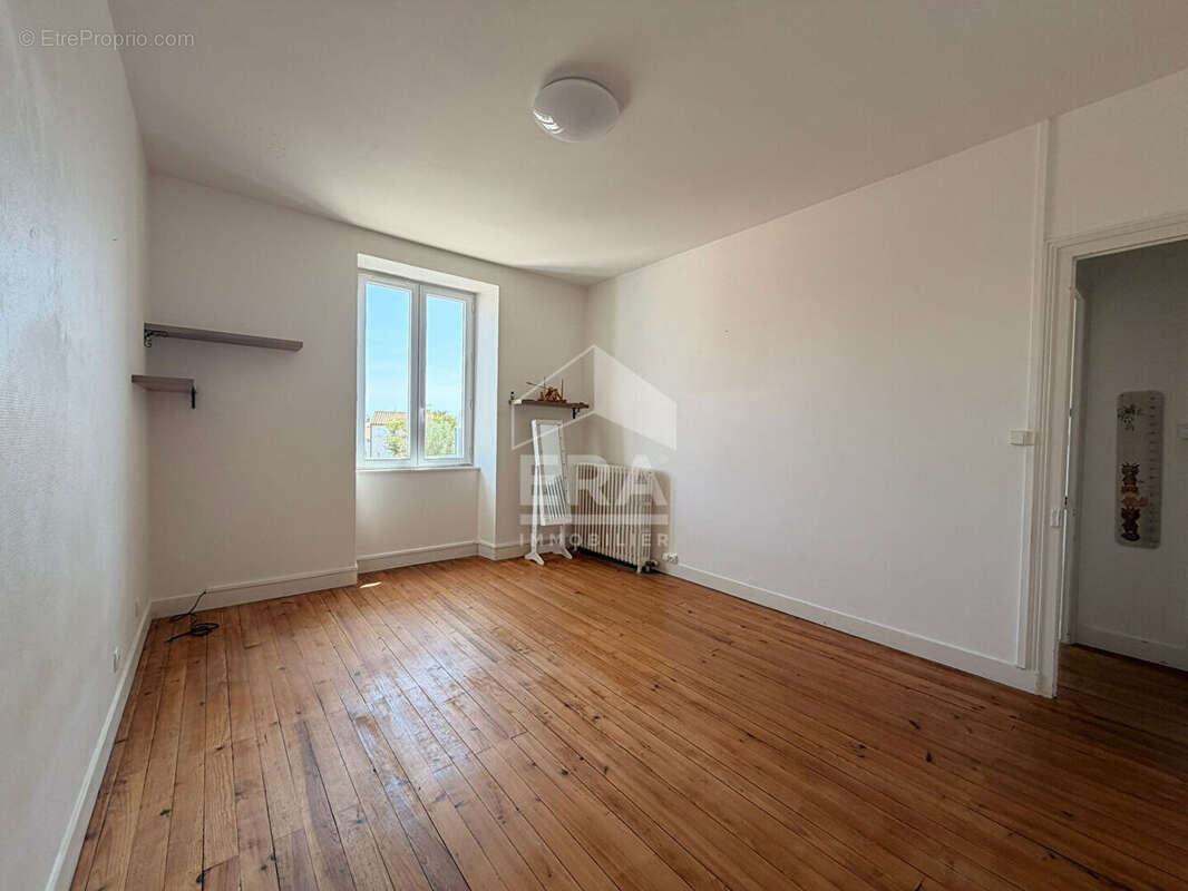 À vendre ? Maison de charme en coeur de bourg ? 90 m² ? Lagord - photo 7