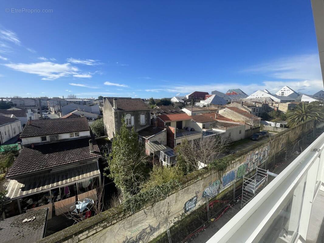 Appartement à BORDEAUX