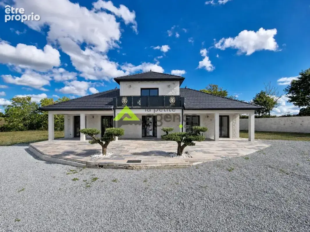 Photo Maison à La Sauniere au prix de 249 900€