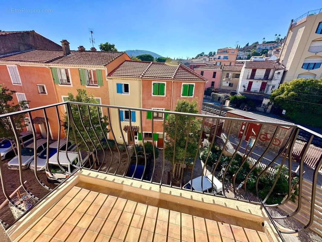 Appartement à MANDELIEU-LA-NAPOULE