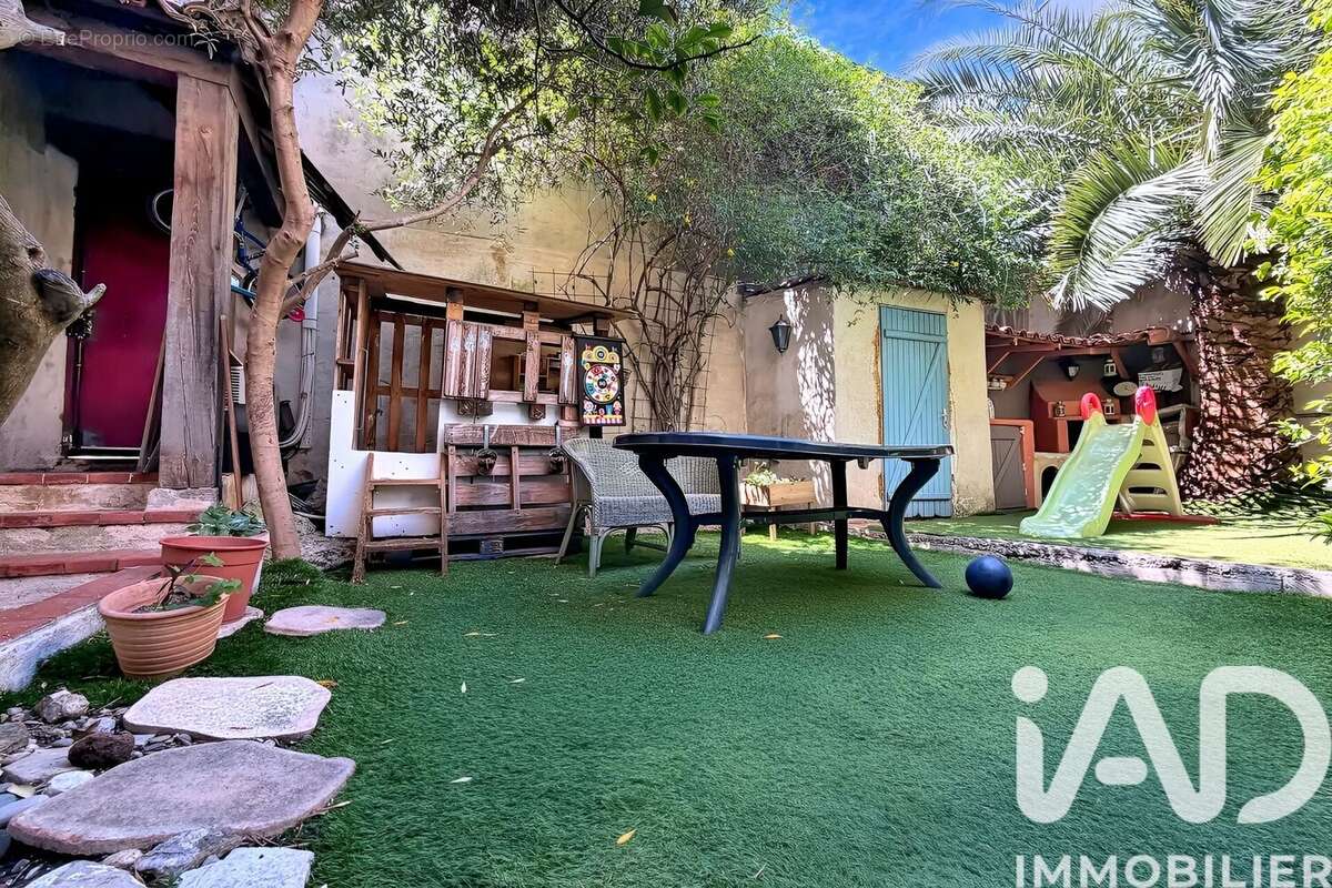 Photo 2 - Appartement à MARSEILLE-6E