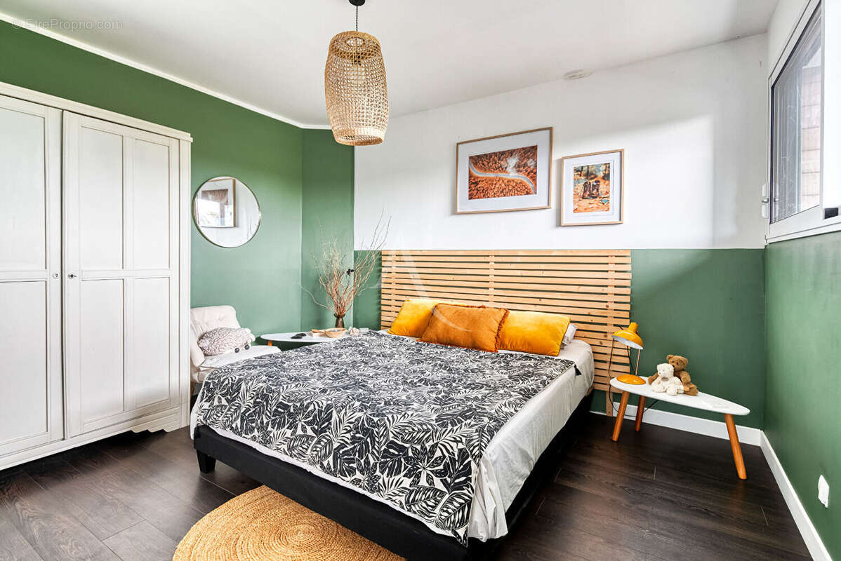 Maison à BEAULIEU-SUR-LAYON