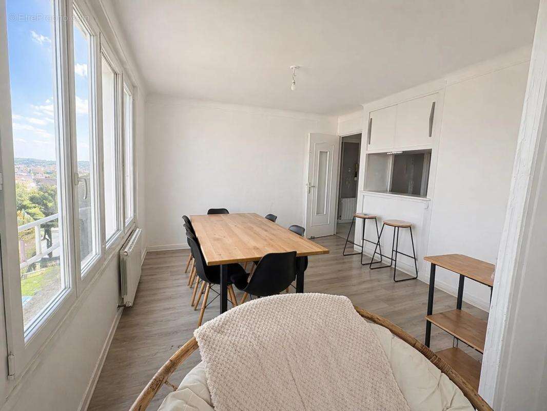 Appartement à MANTES-LA-VILLE