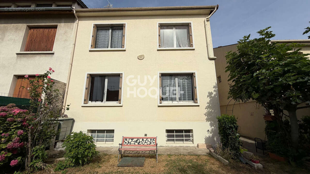 Maison à GARGES-LES-GONESSE