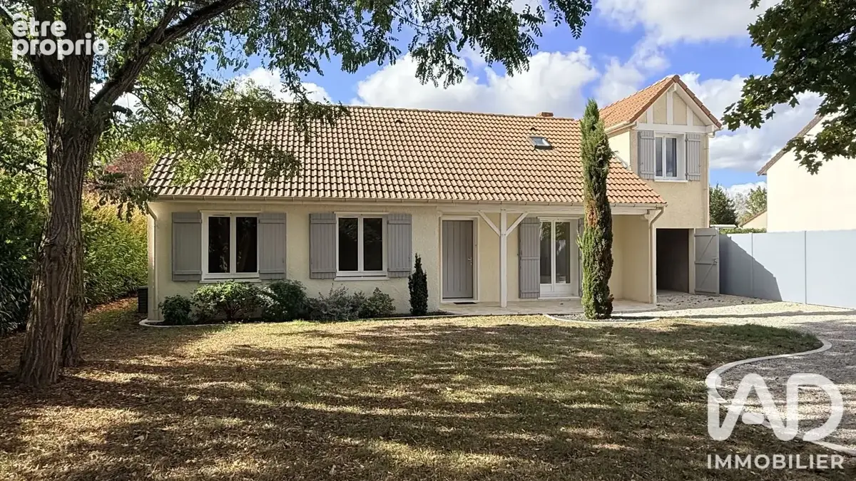 Photo 1 - Maison à LA CHAPELLE-SAINT-MESMIN