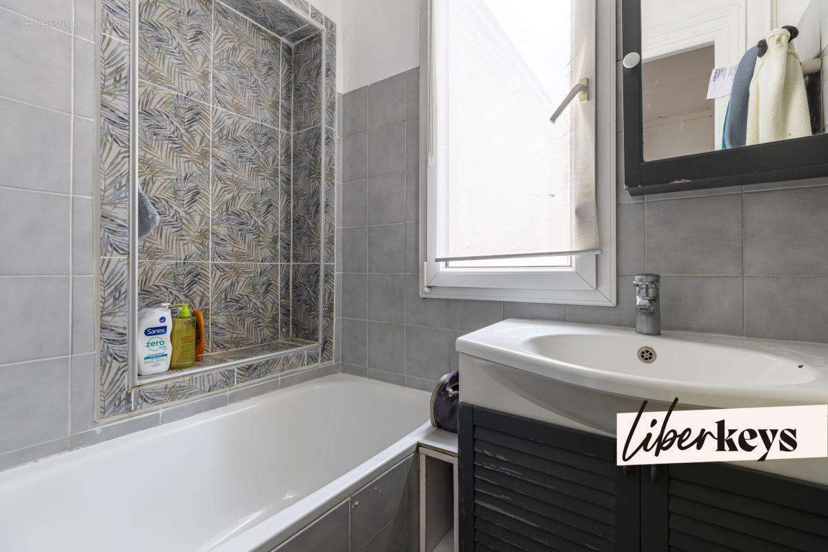 Appartement à PARIS-20E