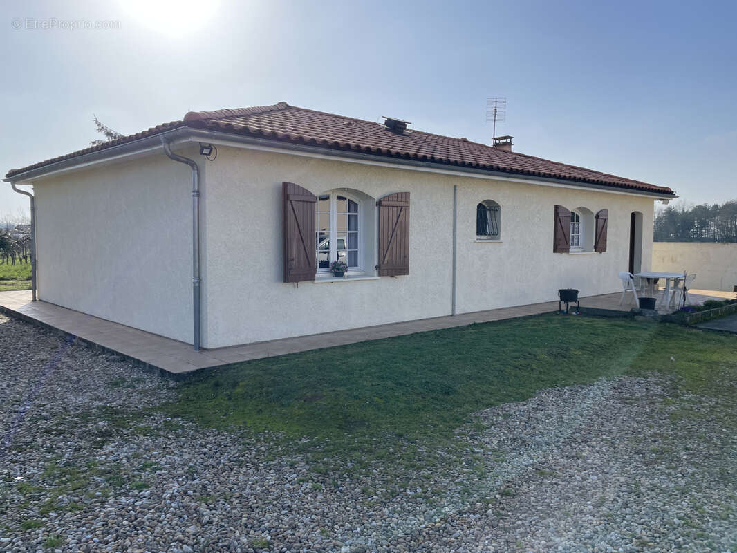 Maison à SAINTE-COLOMBE