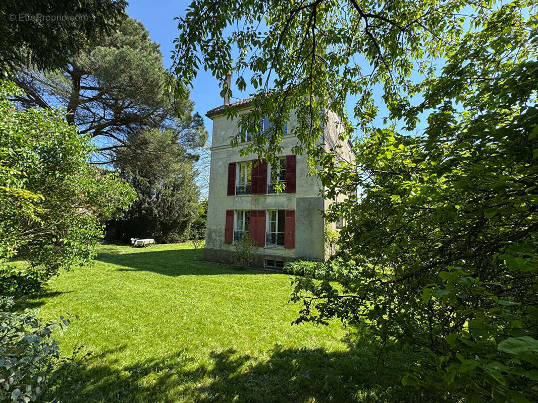 Maison à MONTFORT-L'AMAURY