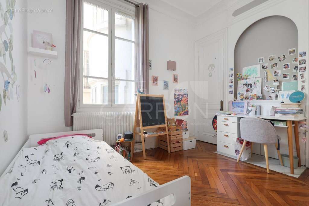 Appartement à LYON-6E