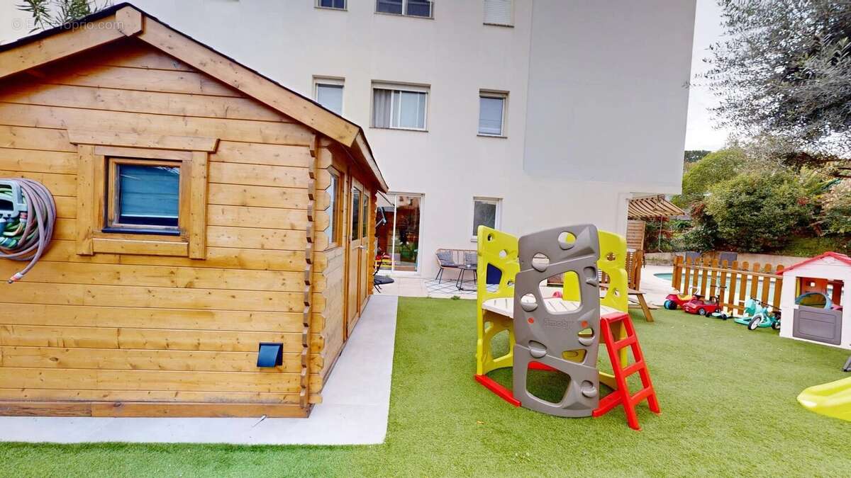 Appartement à LE CANNET