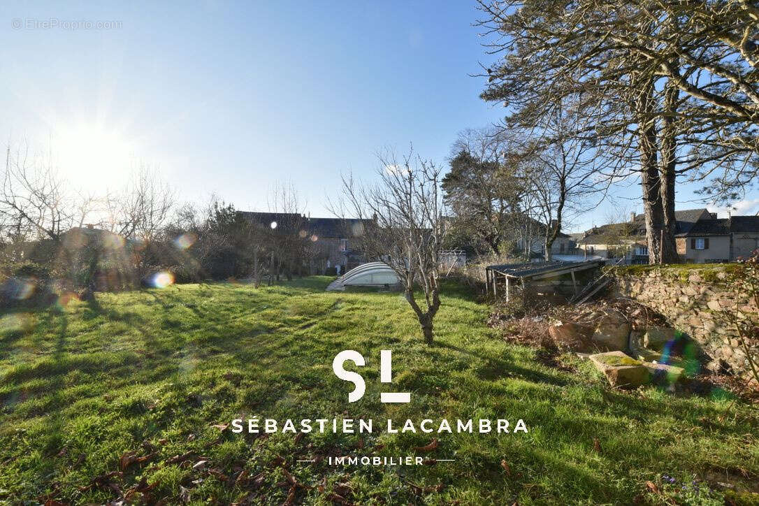 Maison en pierre rénovée   5 pièces   Piscine avec dôme   Terrain arboré - photo 30
