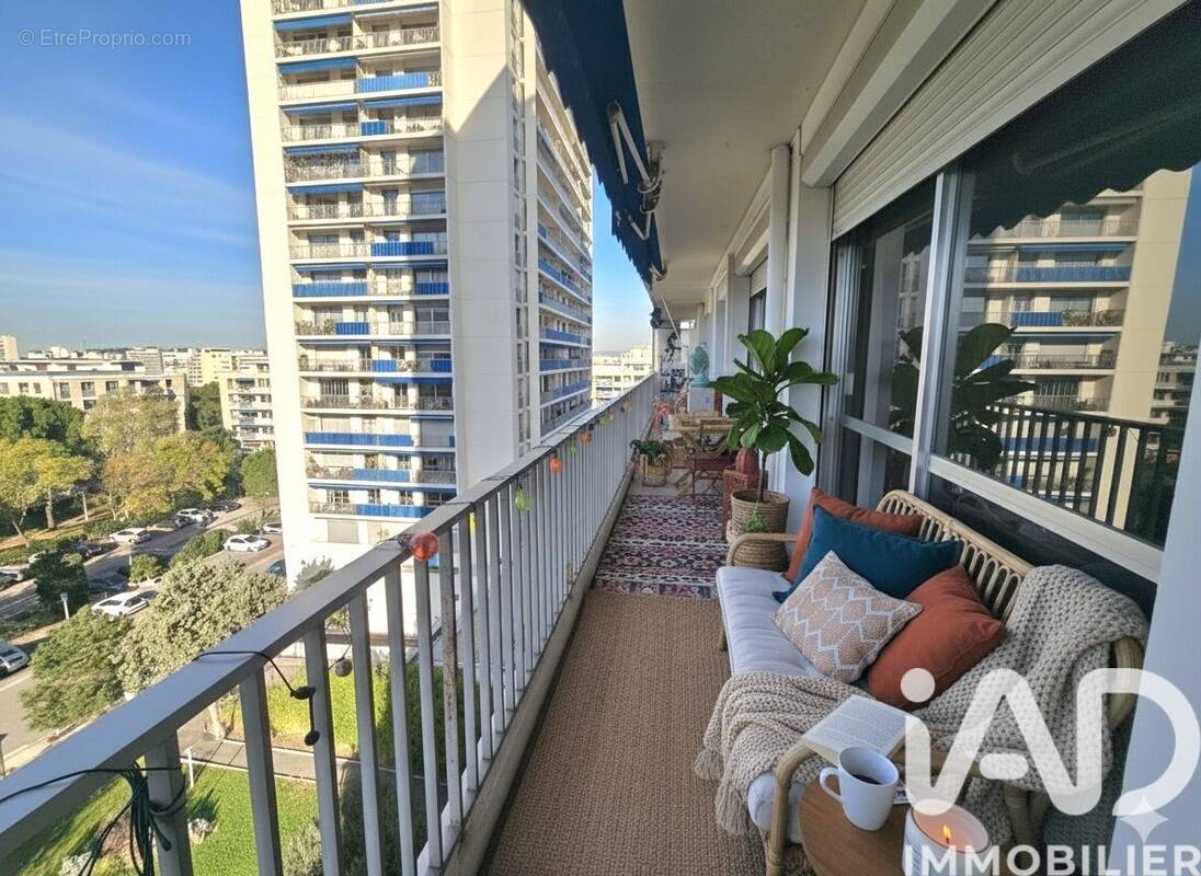 Photo 1 - Appartement à MARSEILLE-9E