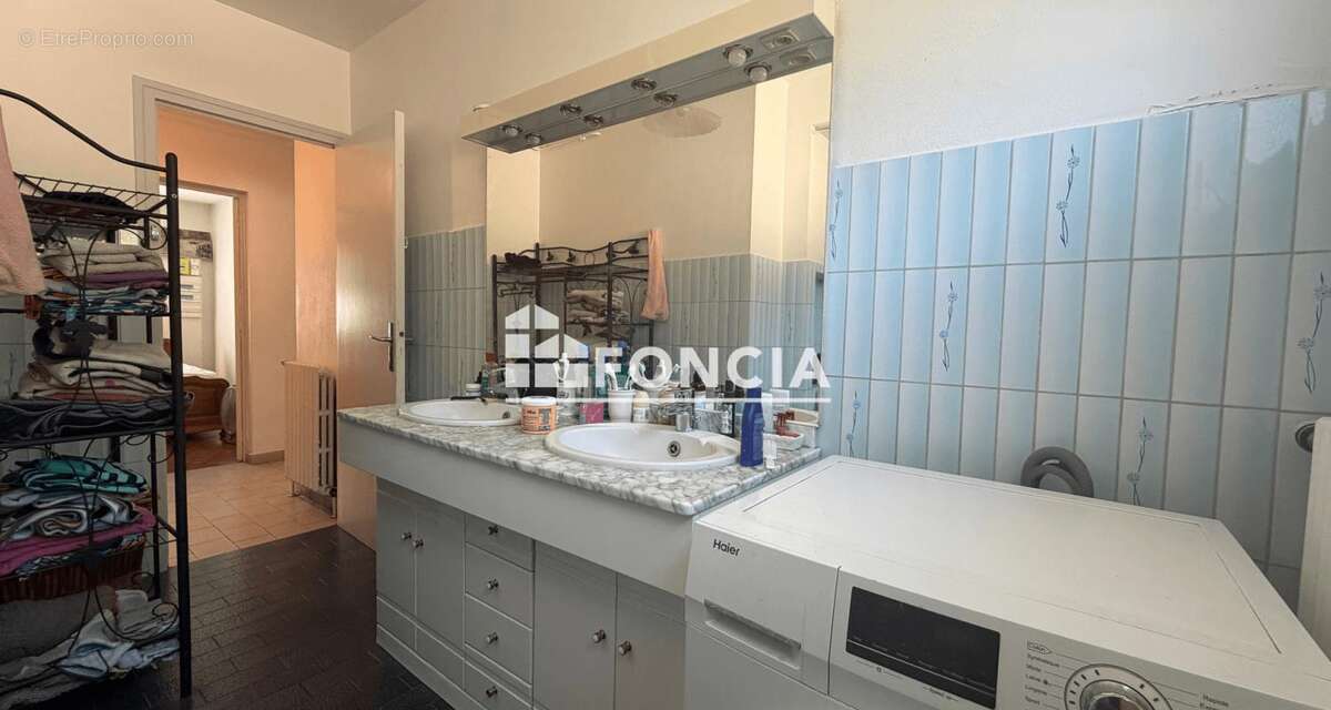 Appartement à VIZILLE