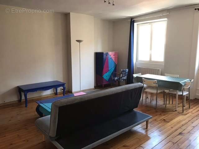 Appartement à SAINT-ETIENNE