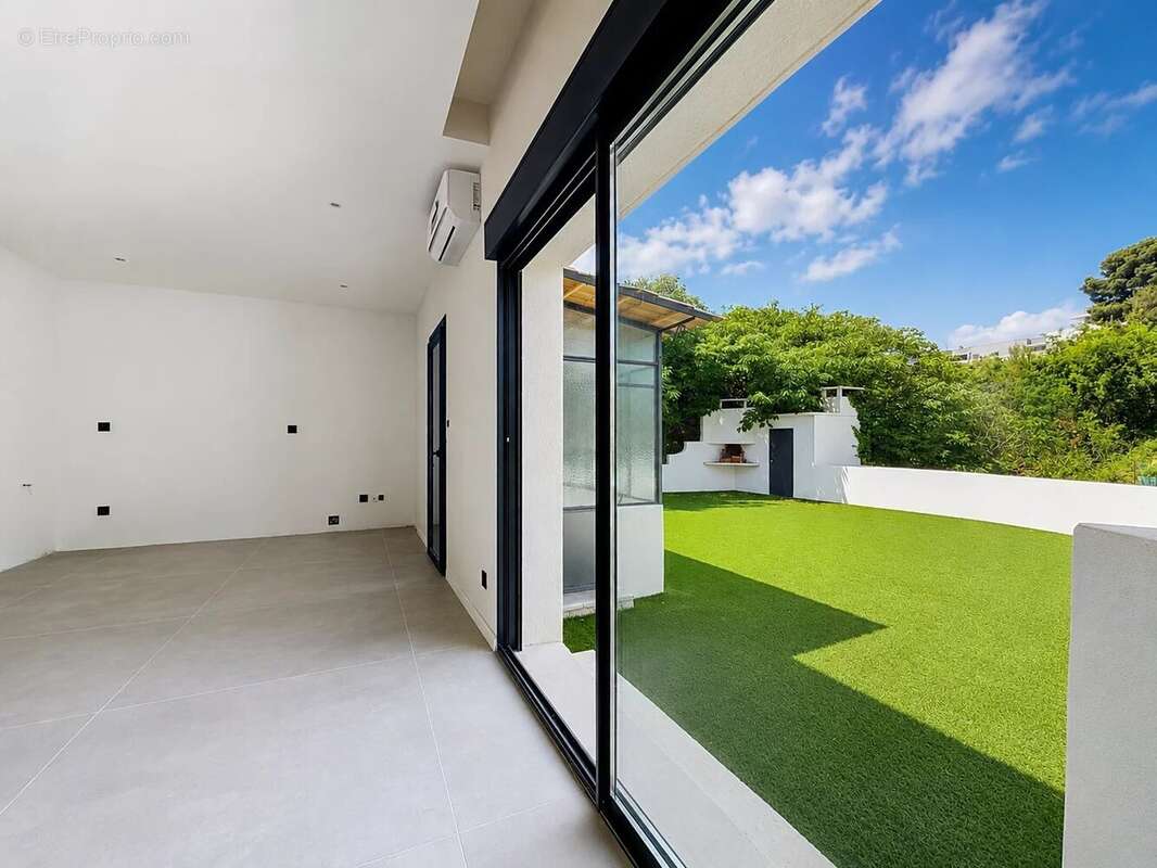Appartement à MARSEILLE-12E
