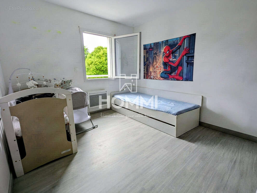 Maison 86 m² à Isse  - photo 7
