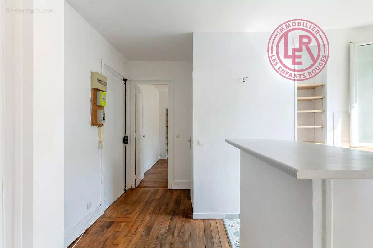 Appartement à PARIS-14E