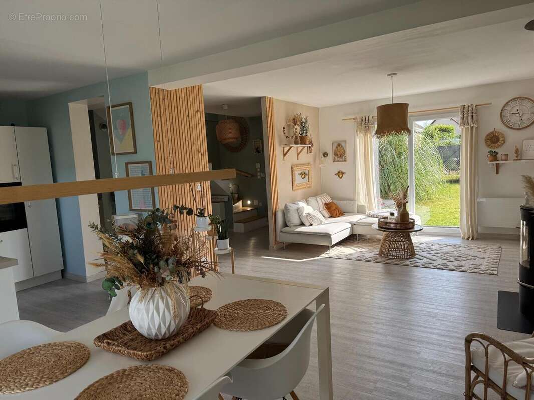 Maison 185 m² à Buchy  - photo 2