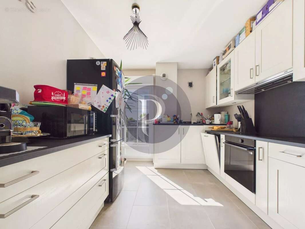 Appartement à LE PLESSIS-ROBINSON