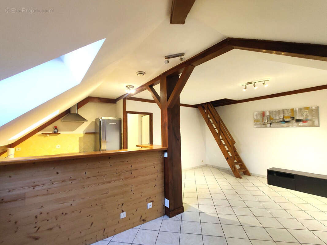 Appartement à SAINT-MARTIN-BELLEVUE
