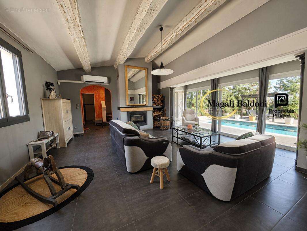 Villa Le Muy 7 pièces 234 m2- PISCINE- T3- GARAGE - photo 6