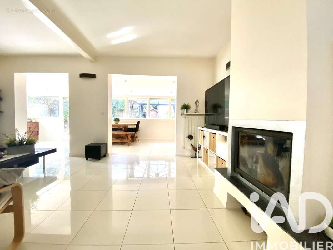 Photo 5 - Maison à THIAIS