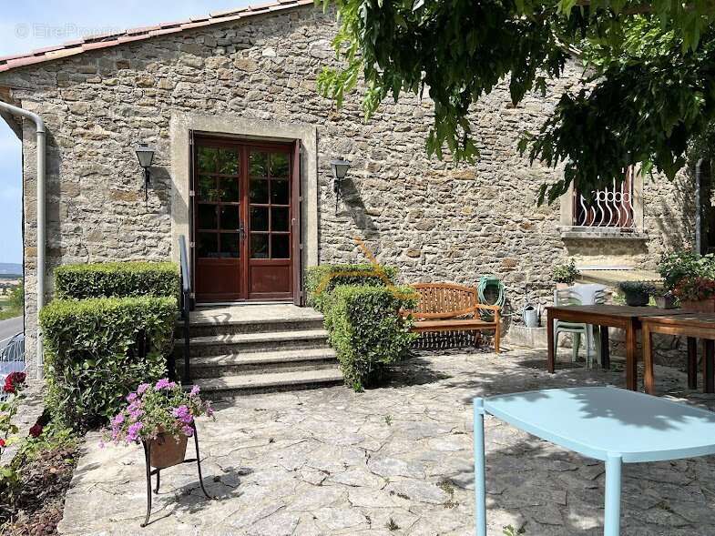 Maison à LA BEGUDE-DE-MAZENC