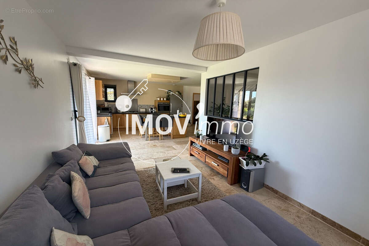 Maison 120 m² à Saint-Quentin-La-Poterie  - photo 8