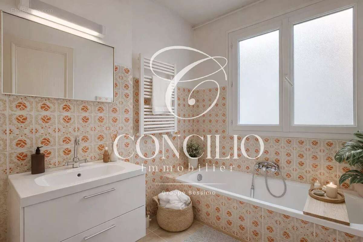 Appartement à PARIS-3E