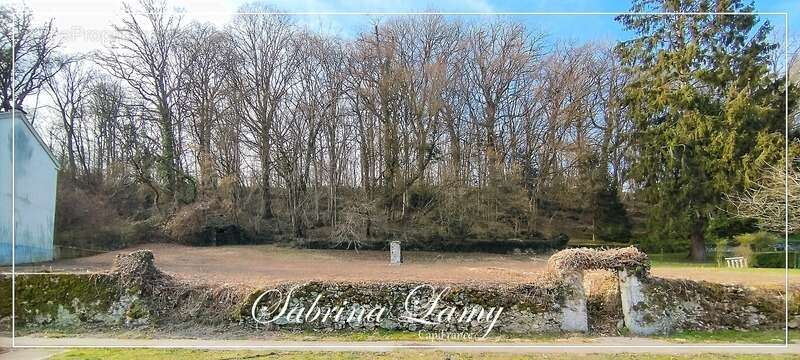 Terrain à ORBAIS-L&#039;ABBAYE