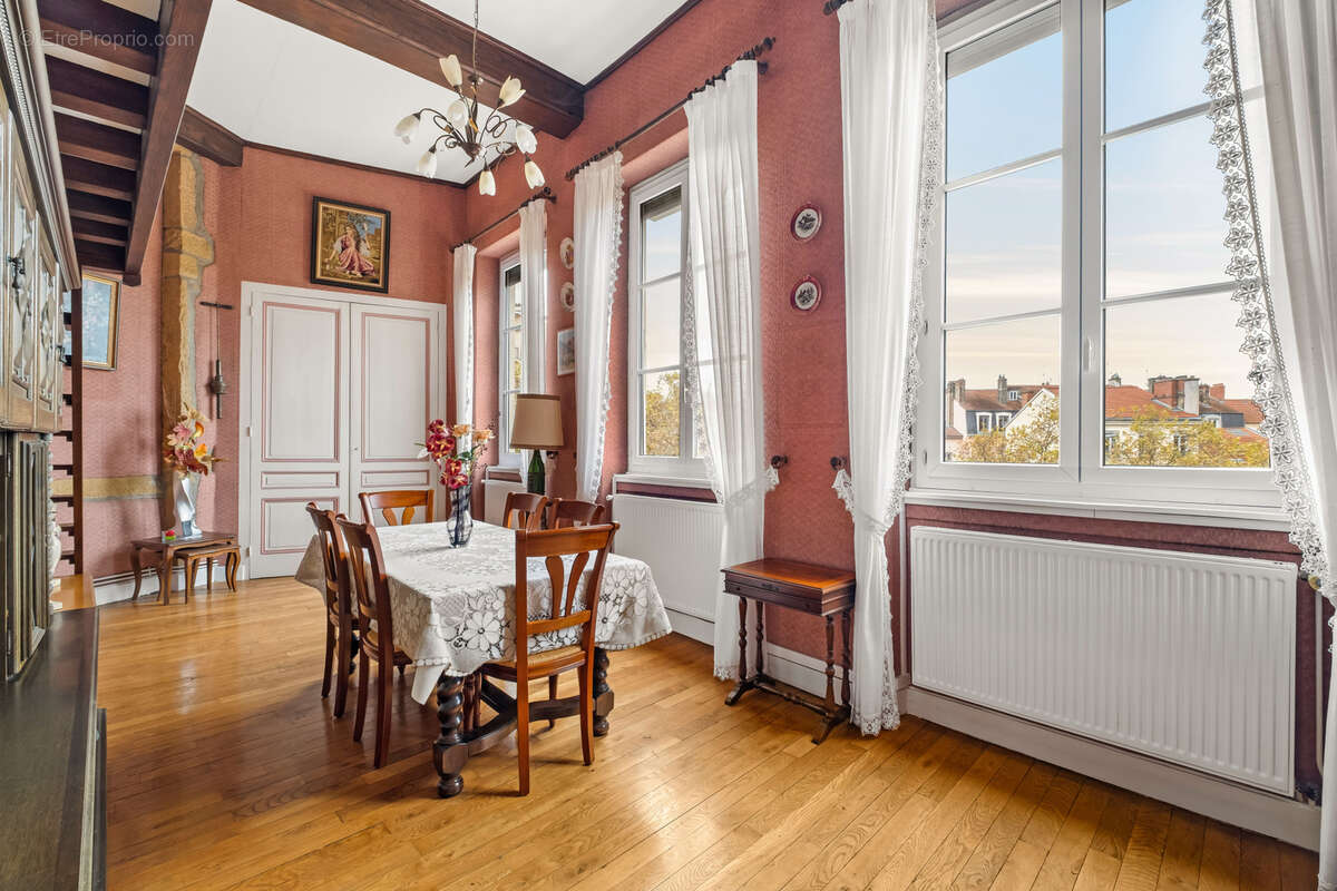 Appartement à LYON-4E