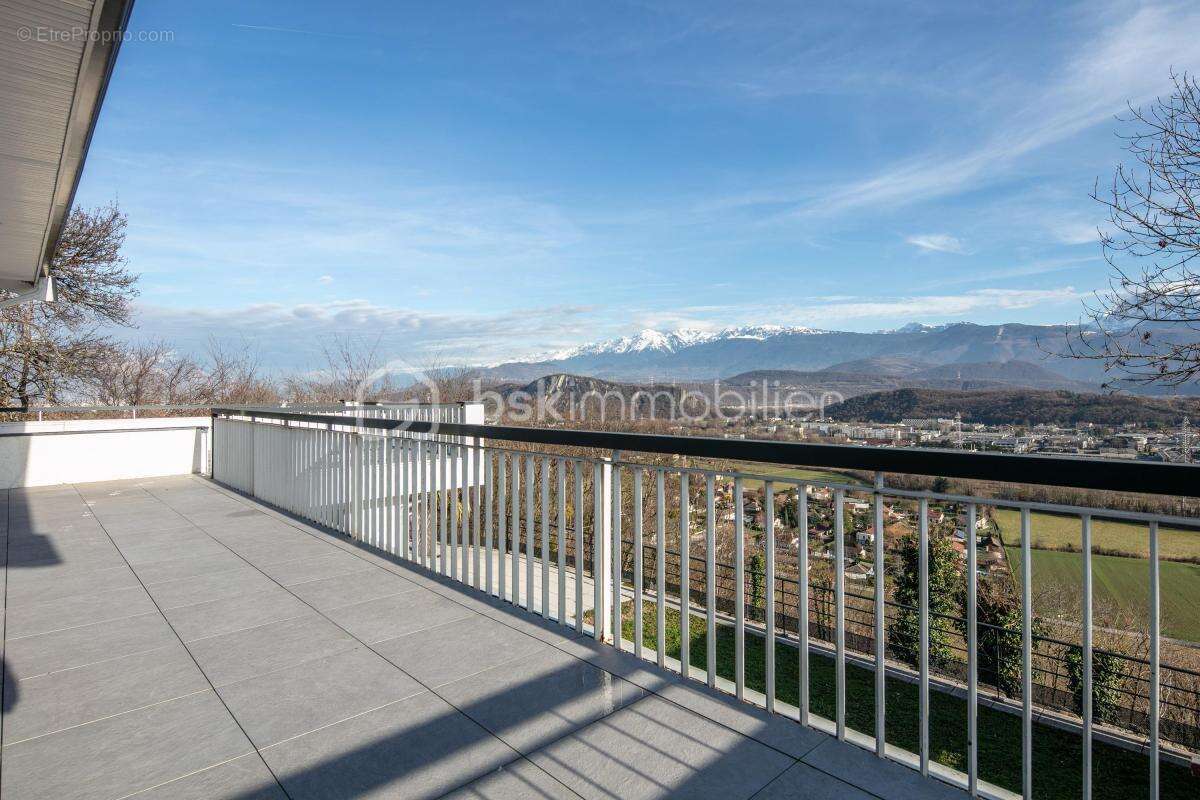 Maison à VARCES-ALLIERES-ET-RISSET