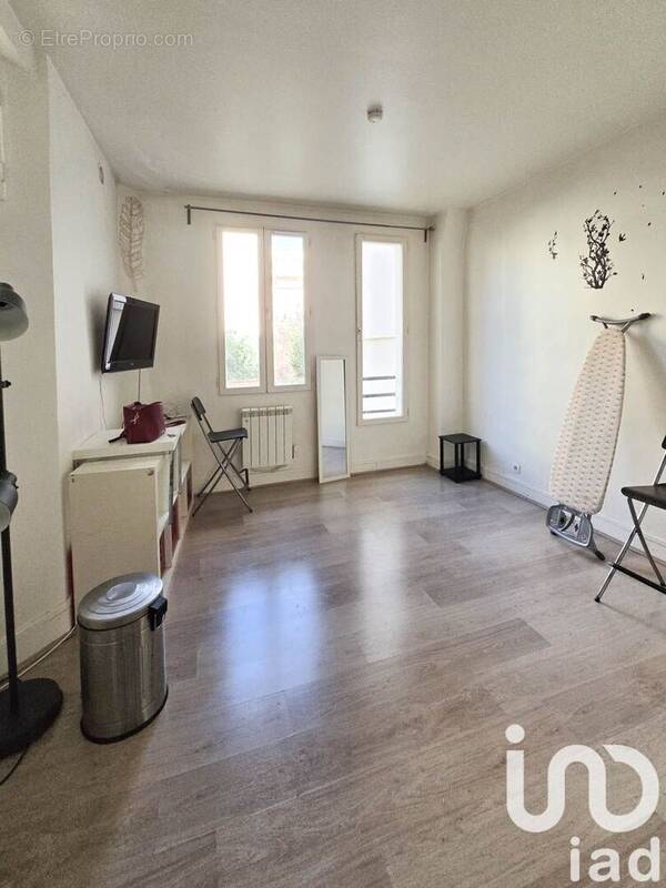 Photo 1 - Appartement à COURBEVOIE