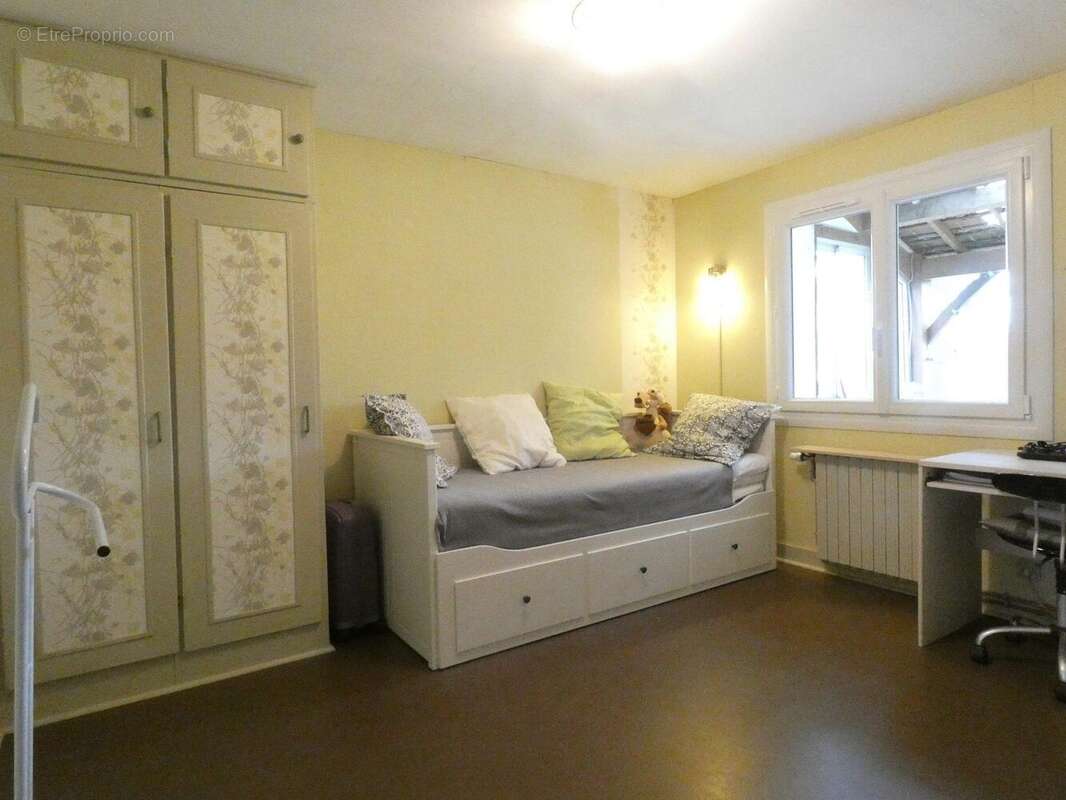 Maison à VIENNE-EN-VAL