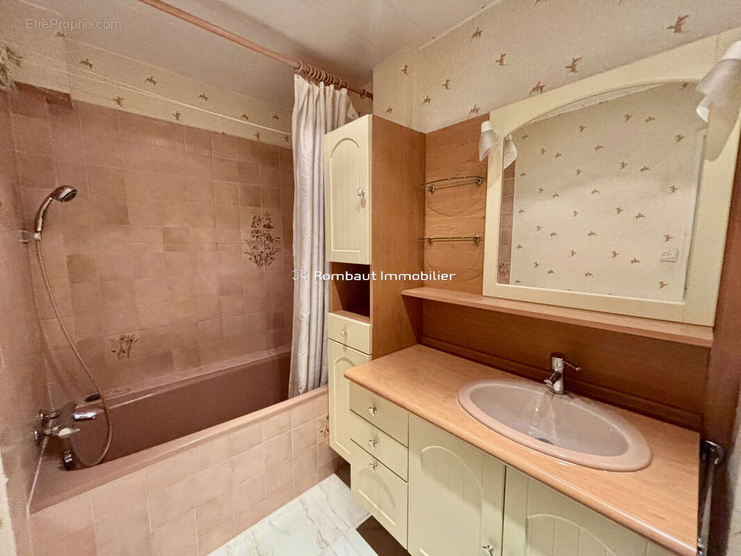 Appartement à LA CELLE-SAINT-CLOUD