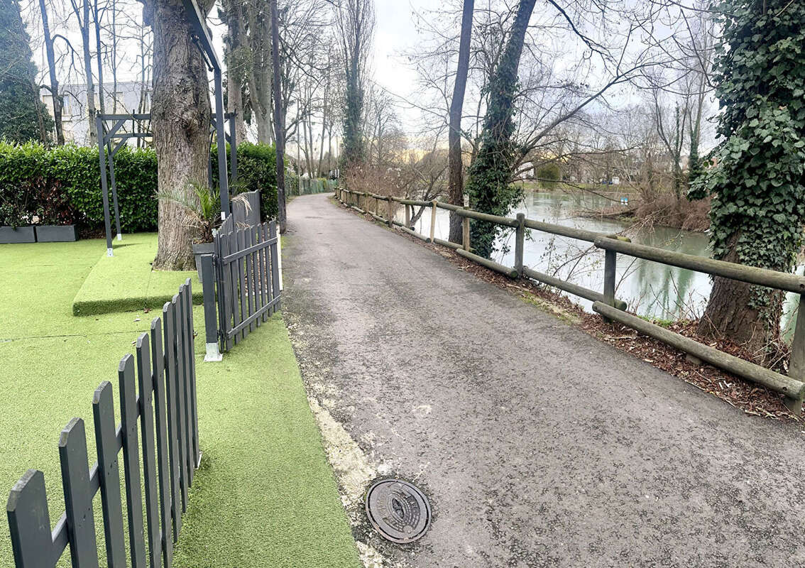 Appartement à CHAMPIGNY-SUR-MARNE