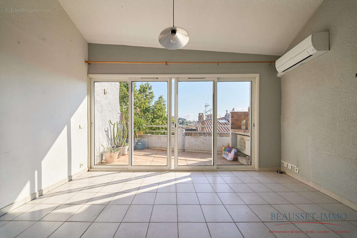 Appartement à LE BEAUSSET