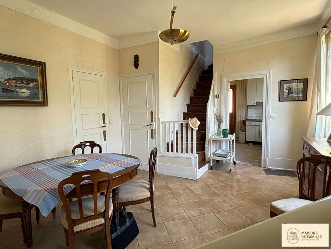 Maison à BOUGIVAL
