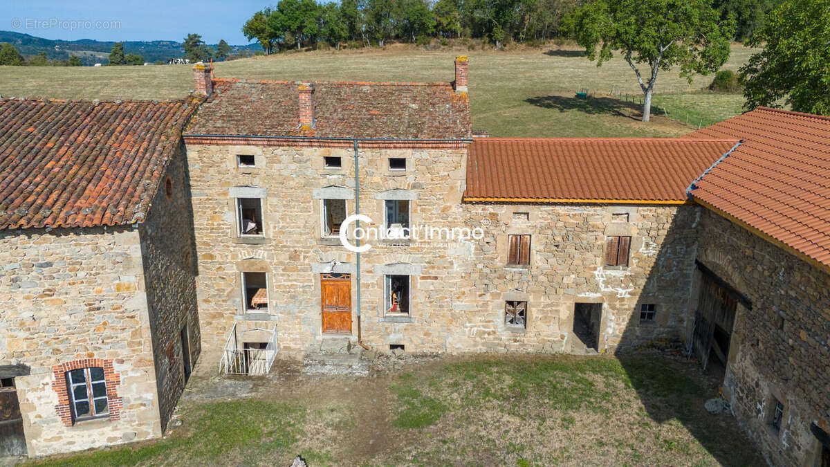Maison 175 m² à Saint-Dier-D'auvergne  - photo 5