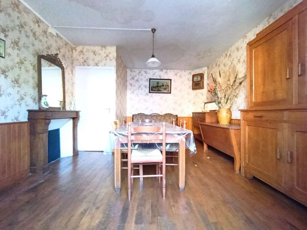 Maison à BASVILLE