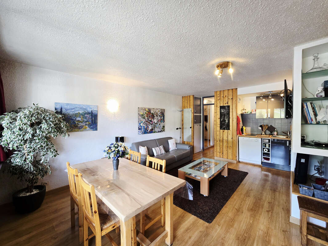 PRA LOUP 1600   Superbe appartement entièrement rénové avec vue pistes ! - photo 7