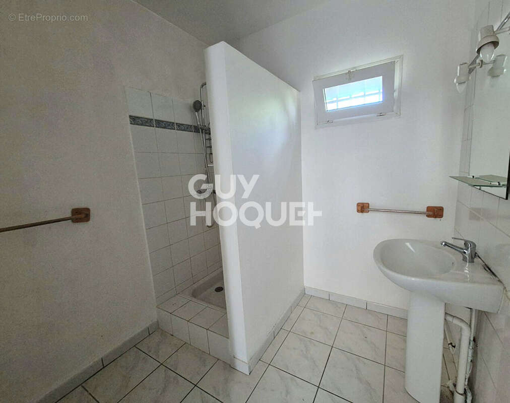 Appartement à KOUROU