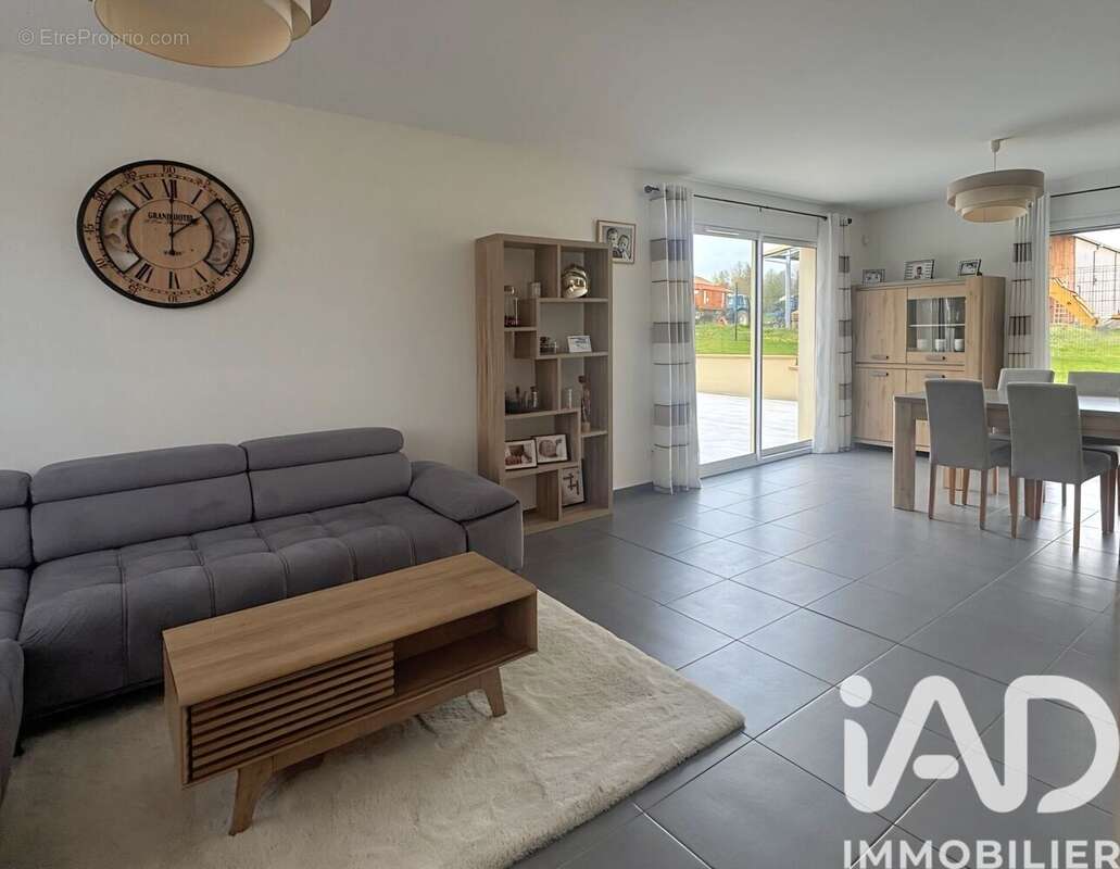 Photo 3 - Maison à PIERRY