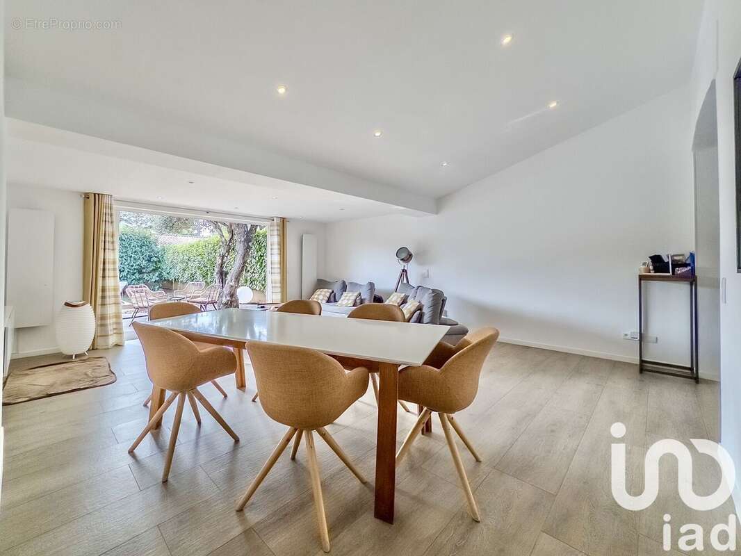 Photo 6 - Maison à SAINT-CEZAIRE-SUR-SIAGNE